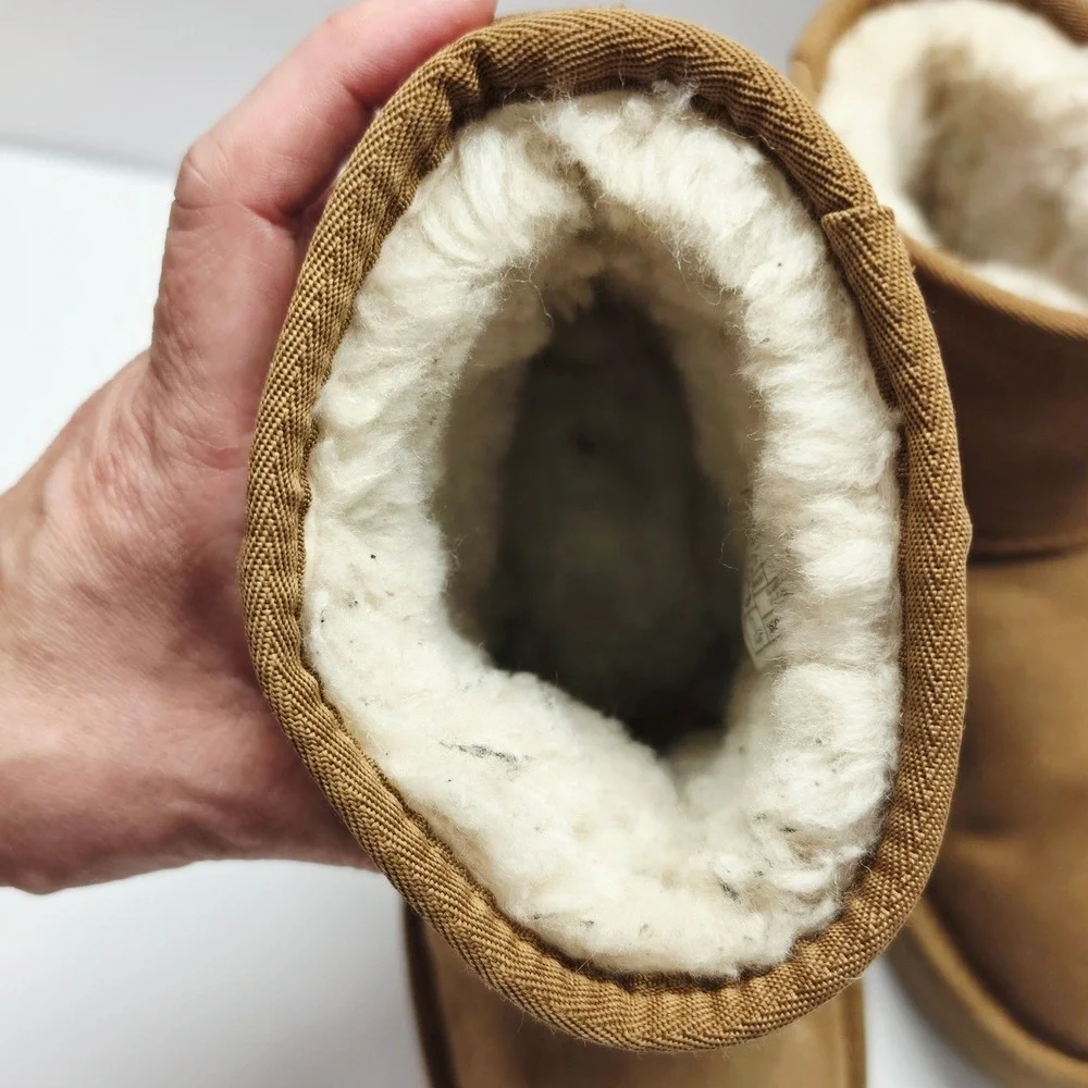 UGG Classic Mini Platform Kids Size 3 Chestnut Suede Boots 1143700K